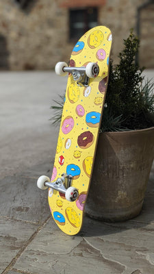 Venom Core Complete Skateboard - Doughnuts - 7.75" - Venom Skateboards